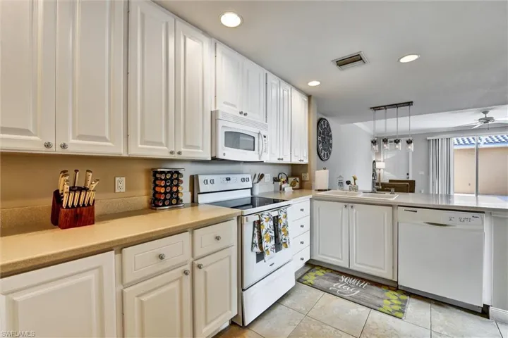 7881  Veronawalk  BLVD, Naples, FL 34114