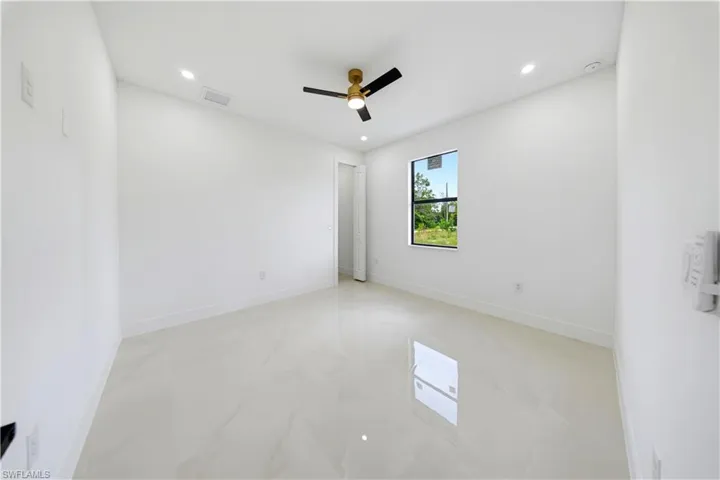 1318 Roosevelt Ave, Lehigh Acres, Florida 33972