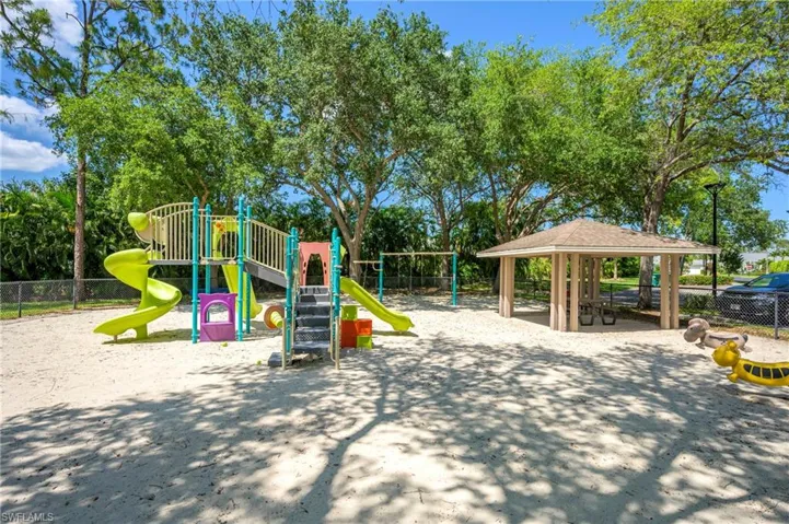 Briarwood Community Playground