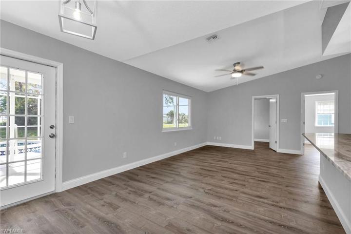 6256  Hoffman  ST, NORTH PORT, FL 34287