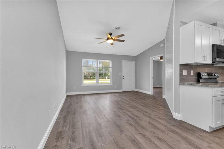6256  Hoffman  ST, NORTH PORT, FL 34287
