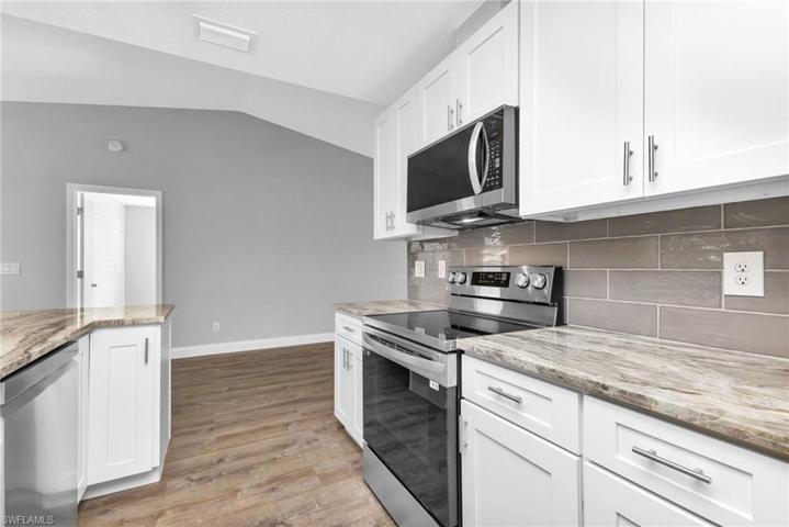 6256  Hoffman  ST, NORTH PORT, FL 34287