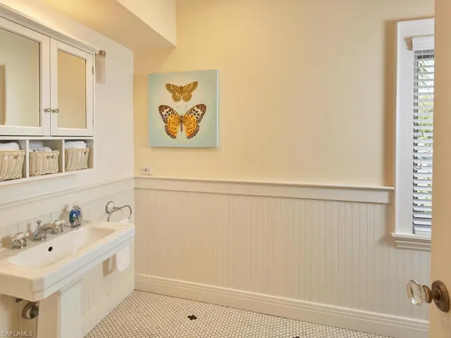 2750 Treasure Ln, Naples, Florida 34102