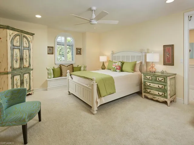 2750 Treasure Ln, Naples, Florida 34102