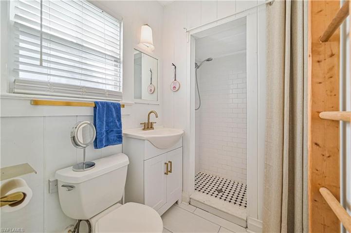 1606 Hough St Unit 1