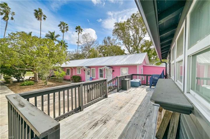 1611 Fowler St.