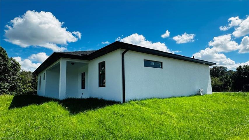 3871 70 AVE NE, NAPLES FL 34120