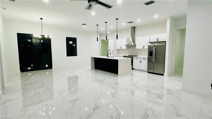 3871 70 AVE NE, NAPLES FL 34120