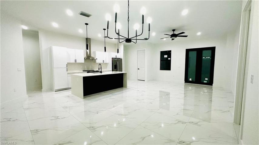3871 70 AVE NE, NAPLES FL 34120