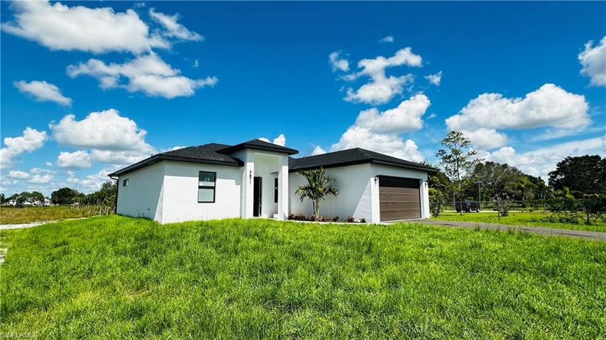 3871 70 AVE NE, NAPLES FL 34120