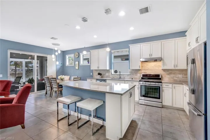 20083  Tavernier  DR, Estero, FL 33928