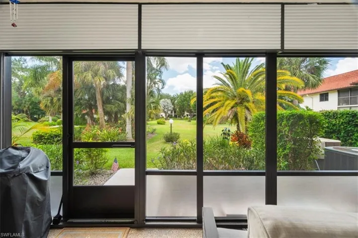 4973  Pepper  CIR, Naples, FL 34113