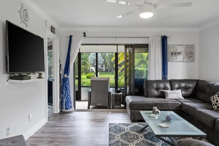 4973  Pepper  CIR, Naples, FL 34113