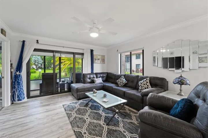 4973  Pepper  CIR, Naples, FL 34113