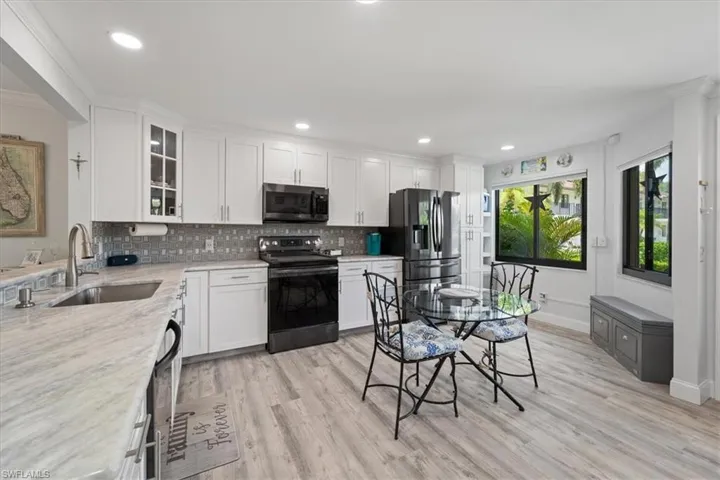 4973  Pepper  CIR, Naples, FL 34113