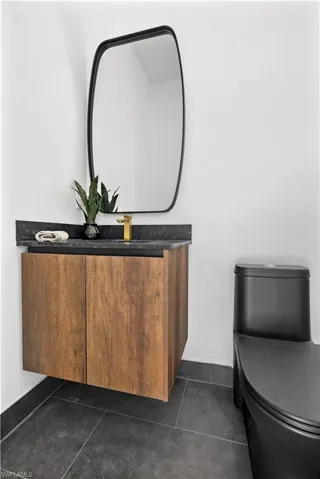 3rd Bathroom - Hallway