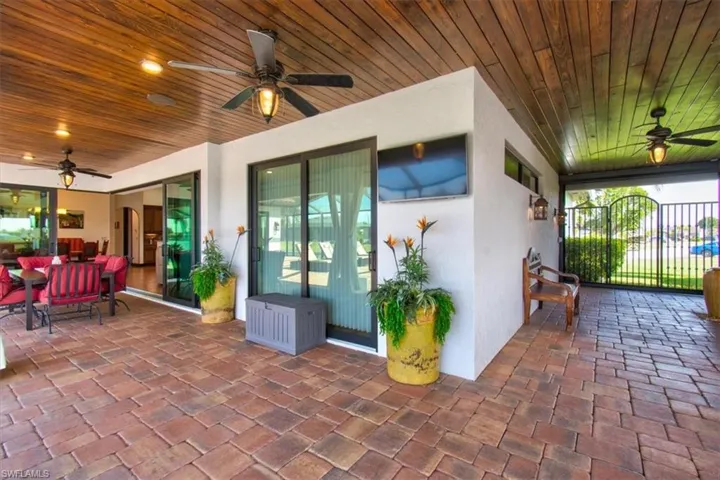 View of patio / terrace featuring ceiling fan