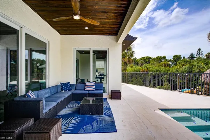 Open Lanai