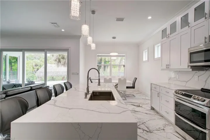 15361 River Cove Ct, North Fort Myers, Florida 33917