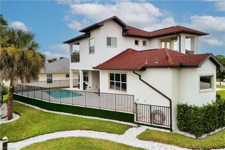 15361 River Cove Ct, North Fort Myers, Florida 33917