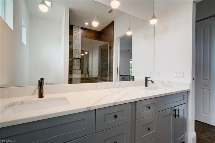 15361 River Cove Ct, North Fort Myers, Florida 33917
