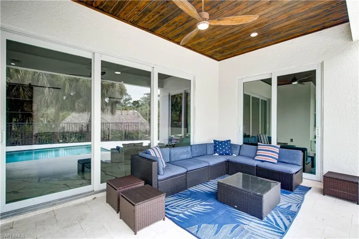 Open Lanai