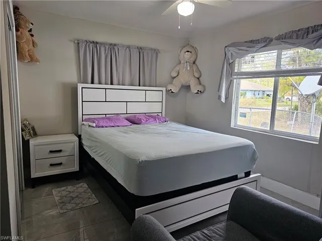 Bedroom with ceiling fan