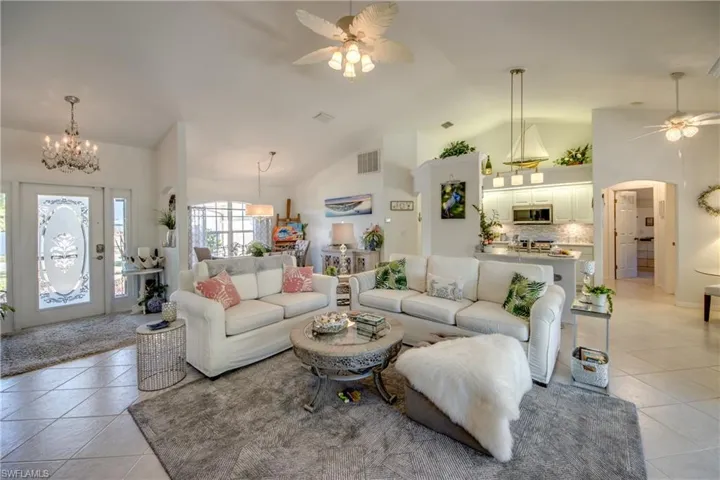 1621 NE 5th  TER, Cape Coral, FL 33909