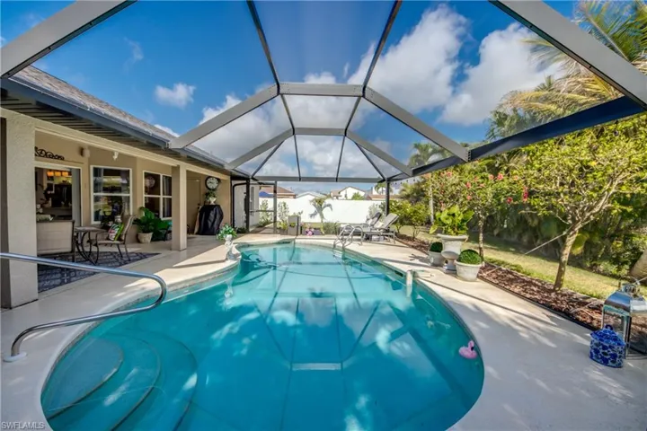1621 NE 5th  TER, Cape Coral, FL 33909