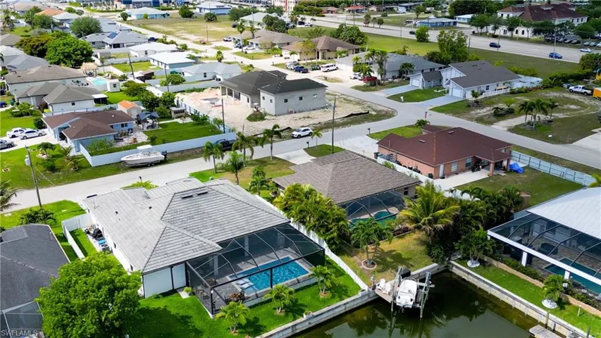 1621 NE 5th  TER, Cape Coral, FL 33909