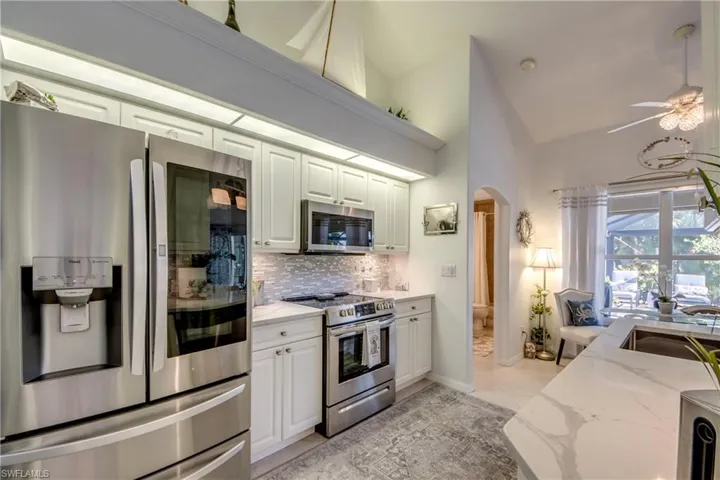 1621 NE 5th  TER, Cape Coral, FL 33909