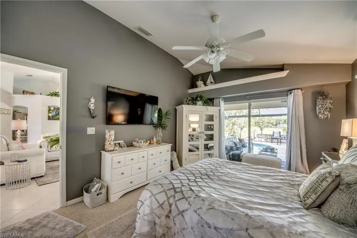 1621 NE 5th  TER, Cape Coral, FL 33909