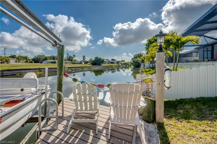 1621 NE 5th  TER, Cape Coral, FL 33909