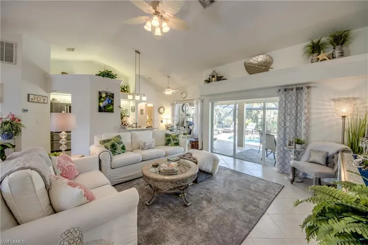 1621 NE 5th  TER, Cape Coral, FL 33909