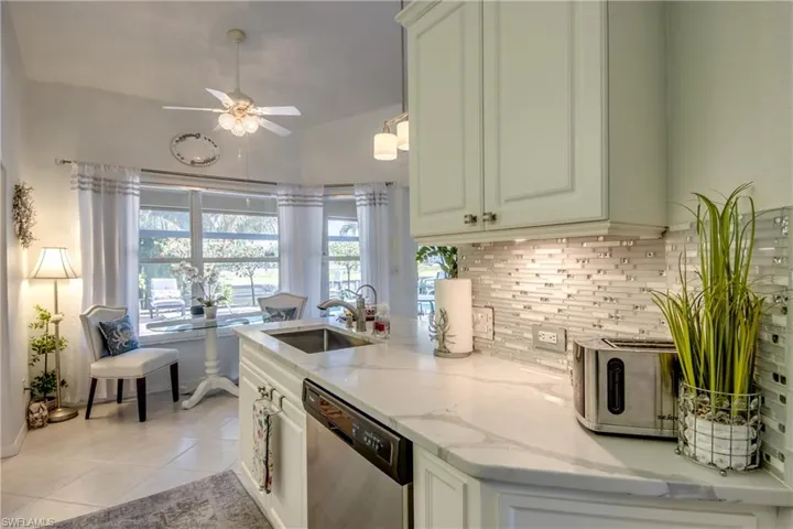 1621 NE 5th  TER, Cape Coral, FL 33909