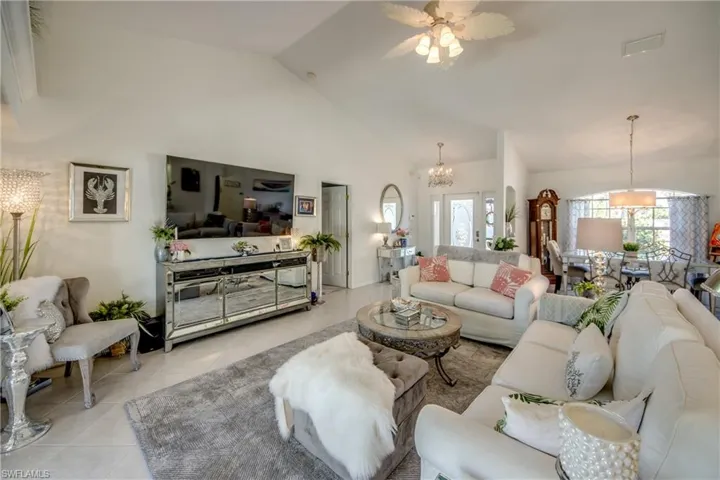 1621 NE 5th  TER, Cape Coral, FL 33909