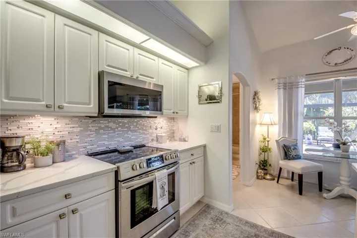 1621 NE 5th  TER, Cape Coral, FL 33909