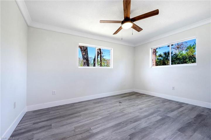 Spare bedroom.