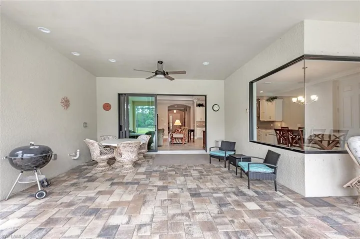 1523  Mockingbird  DR, Naples, FL 34120