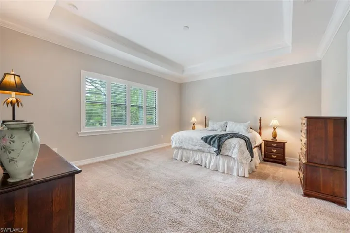 1523  Mockingbird  DR, Naples, FL 34120
