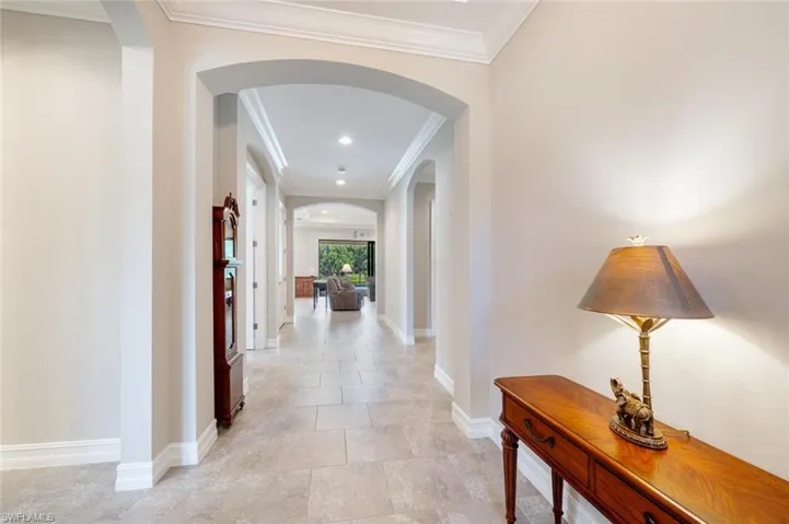 1523  Mockingbird  DR, Naples, FL 34120