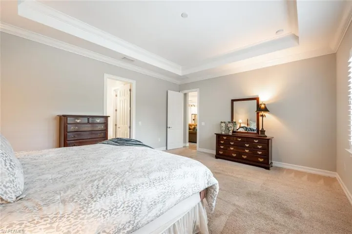 1523  Mockingbird  DR, Naples, FL 34120