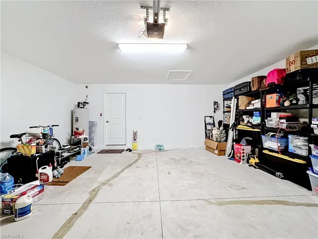 2558 Vine Ave, Naples, Florida 34120