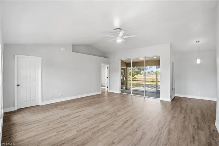 544  Pachman  CIR, Lehigh Acres, FL 33974