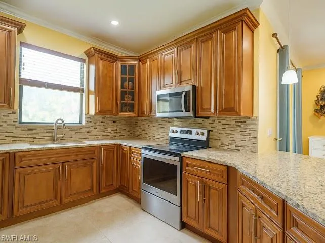 4060  6th NE AVE, Naples, FL 34120