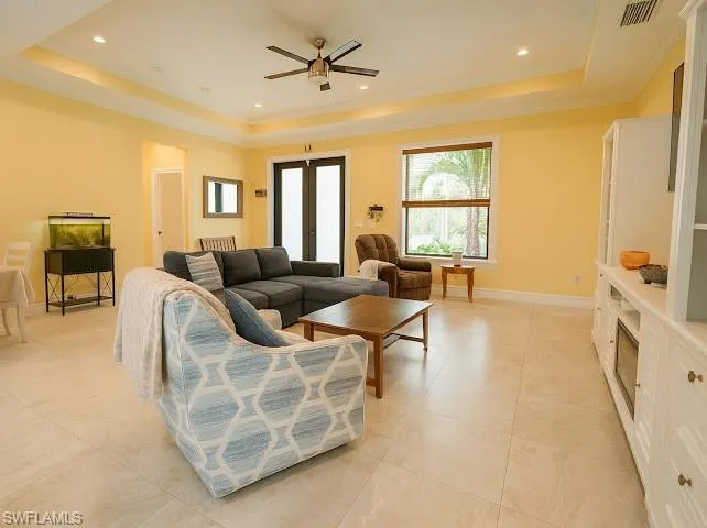 4060  6th NE AVE, Naples, FL 34120