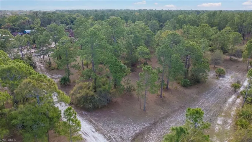4110 E 23rd St, Alva, Florida 33920