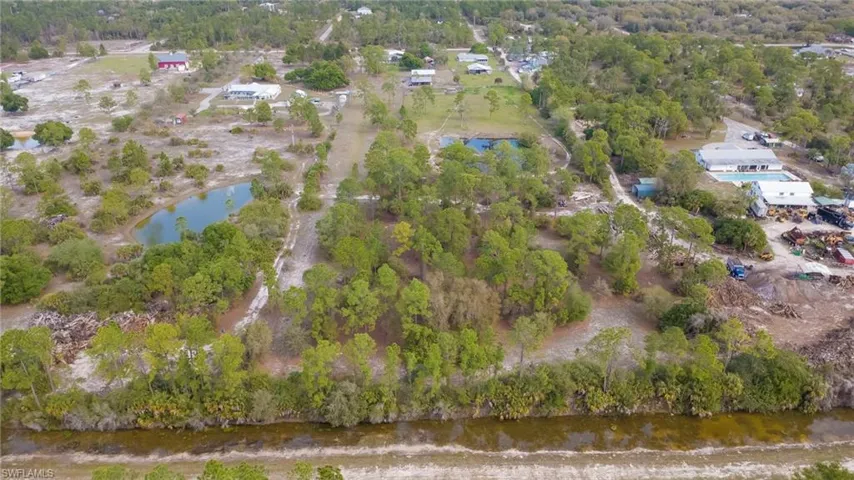 4110 E 23rd St, Alva, Florida 33920
