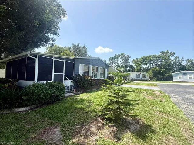 9735 Lake Fairways Blvd, North Fort Myers, Florida 33903