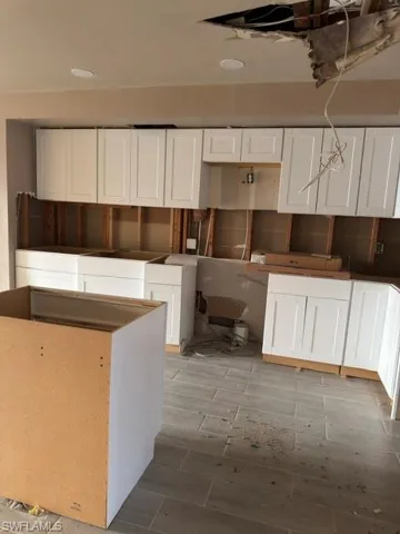 2121 Sw 11th Ct, Cape Coral, Florida 33991